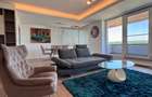 Apartament foarte spatios + Rooftop - 4