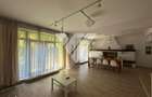 Casa individuala 7 camere 6 bai garaj de inchiriat zona Strand Sibiu