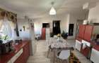 Apartament cu 2 camere si terasa, zona Decebal