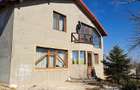 Casă cu 5 camere cu Teren 1500 Mp în Traian - 2