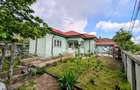Casa 3 camere + Anexa, curte 300 mp - 1