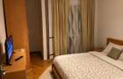 Inchiriez 2 camere decomandat, 52 mp, renovat, 2 balcoane, AC nou, Pacurari - Posta - comision 0 - 4