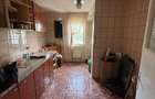 De vanzare apartament cu 4 camere, 2 bai, 2 balcoane, etaj intermediar
