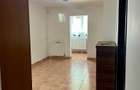 Inchiriez apartament 2 camere, spatios, parter - Capsa - 7