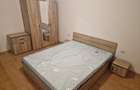 Inchiriez studio cu 2 camere si curte privata - 1