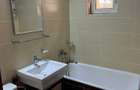 Vand apartament 3 camere str Bucium