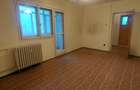 Iancului-Pantelimon- Str.Cristescu Dima, decomandat,6/10, constructie 1979.