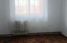 Apartament cu 3 camere decomandat în Kogălniceanu