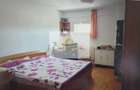 Casa de Vanzare - 2 corpuri independente (10 camere) - Ra... - 1