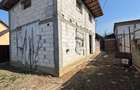 De vanzare casa noua in Roman,P+M, nefinalizata 50.000 euro negociabil - 2