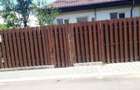 Ofer la inchirie casa,curata, mobilata, doua dormitoare, bucatarie, hol, - 8