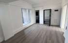 Apartament zona Decebal cu Lift ?i Balcon ! !