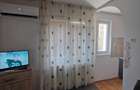 Dau in chirie garsoniera in Oradea srt Gradinarilor nr 70 ,, pentru o fata sau domna , utilat complect 700 ron plus 500 ron garantie - 1