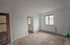 Rapsodiei, 2 camere nedecomandat, etaj 4,plus uscatorie ,ocupabil,pret 42.000 euro