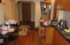 Apartament 4 camere dec. transformat in 3 camere, et. 1 - 8