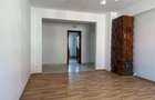 Vand apartament renovat spatios cu 3 camere, Strada Ion Pillat Botosani - 7