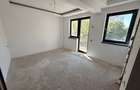 Imobil zona Mall Vitan. 13 cam. 11 bai, 5 balcoane, 2 spatii comerciale - 20