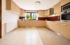 Vilă deosebită 6 vânători• 5 camere• 2 terase• Zona AFi-Atrium• - 7