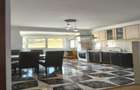 Inchiriez apartament 3 camere, 103mp, 2 niveluri, 2 bai, parcare privata pentru 2 masini Floresti,