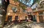 Apartament 4 camere in vila, centrala proprie, zona Parcul Carol v26
