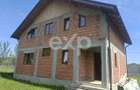 Casa P+M la rosu 188 mp si teren de 3.400 mp cu livada in Pucioasa-Sat - 4
