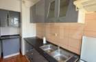 Apartament 3 camere, decomandat, Zona 9 Mai, Et 2 - 1