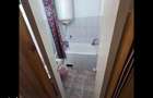 Camera de camin cu baie proprie - 1