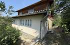 Casă parter+mansarda 80 mp+ teren intravilan 476 mp Sotrile Prahova ! - 1