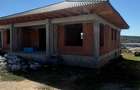 Casa la rosu de vanzare-constructie noua 2025-2026