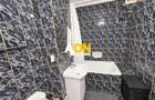 Spatiu comercial versatil, 4 camere, 2 bai, 72 mp utili, Cetate