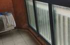 inchiriez apartament 3 camere - 1