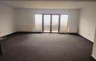 Apartament 4 camere în zona Andrei Muresanu