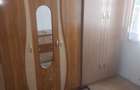 Inchiriez apartament cu doua camere in zona Hipodrom II, etaj 2, este complet utilat, preferabil cuplu sau persoana singura