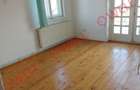 De vanzare casa familiala, situata in Livezeni - 3