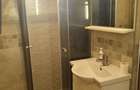 Inchiriez ap 2 camere,parter cu balcon,mobilat