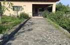 vand sau schimb.casa cu 4 camere.zona petrosilea - 1