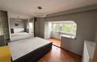 Apartament cu 3 camere în Tineretului - 1