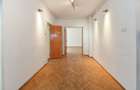 Zona deosebita, compartimentare perfecta, bloc solid, garaj inclus. - 4