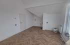 Penthouse de 2.5 camere zona Tractorul - 9