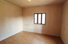 Casa Bradesti , teren intravilan 7952 mp , deschidere 33 m la DE 70 - 7