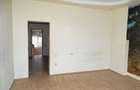 Apartament de vanzare la vila in Busteni, pre? in descriere. - 3