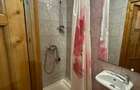 Inchiriez apartament cu 3 camere