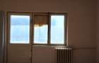 Vând apartament  cu două camere , strada Armatei - 4