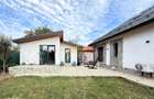 Casa perfecta pentru doi + casa de oaspe?i, panouri solare, Stefanesti