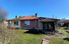 Casa de vanzare in Bucosnita - 1