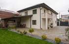 Casa Minicipiul Roman zona parc