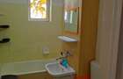 Dau in chirie pe TERMEN LUNG apartament 2 camere Grigorescu Donath dupa Casa Radio ocupabil imediat.Dotari clasice,49 mp,vizionabil.Pret:430 euro/luna - 5