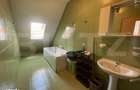 Apartament cu 3 camere, 68 mp, parcare, zona Porii - 1