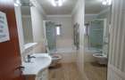 🏡 CASĂ CU 3 SPAȚII COMERCIALE + APARTAMENT | DUMBRĂVIȚA – STRADA PRINCIPALĂ 💼