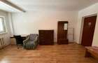 Inchiriez o camera intr-un apartament cu 3 camere - 3